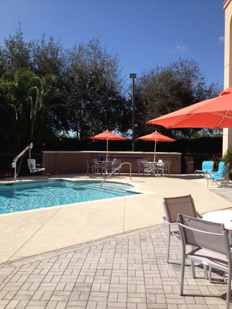 Hampton Inn Naples - I-75 Buitenkant foto