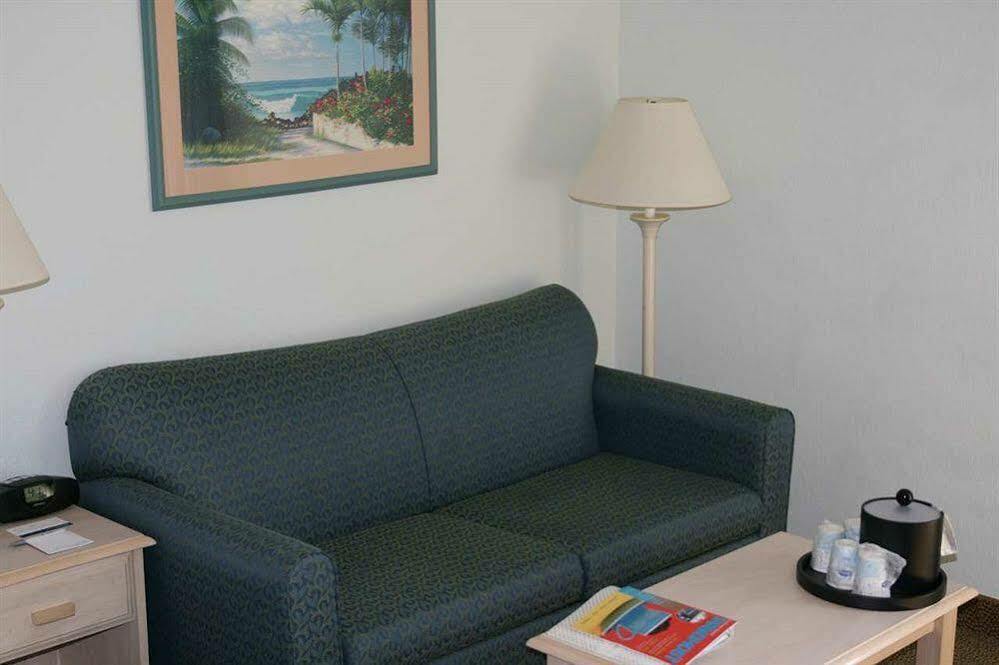 Hampton Inn Naples - I-75 Buitenkant foto